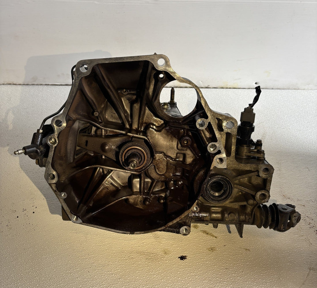 JDM Honda Civic 1996-2000 1.6L 5 Speed Manual Transmission - D16A (S8G. M.T)