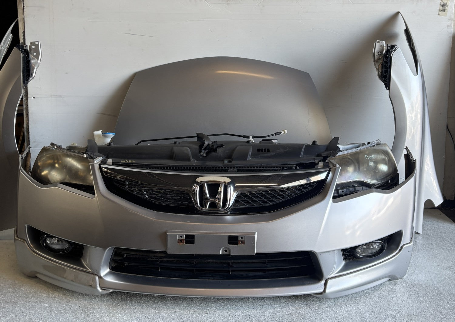 JDM 2006-2001 HONDA CIVIC COMPLETE FONT END CONVERSION (FD1,FD2)